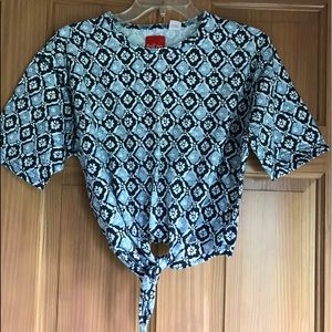 Liz&co. Tie Front Shirt